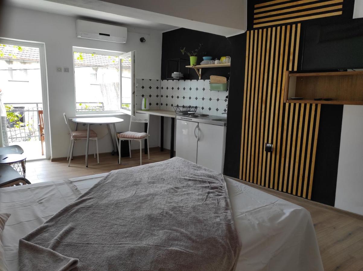 Apartment Seventh Continent 시베니크 외부 사진